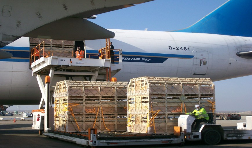 运河到日本空运公司